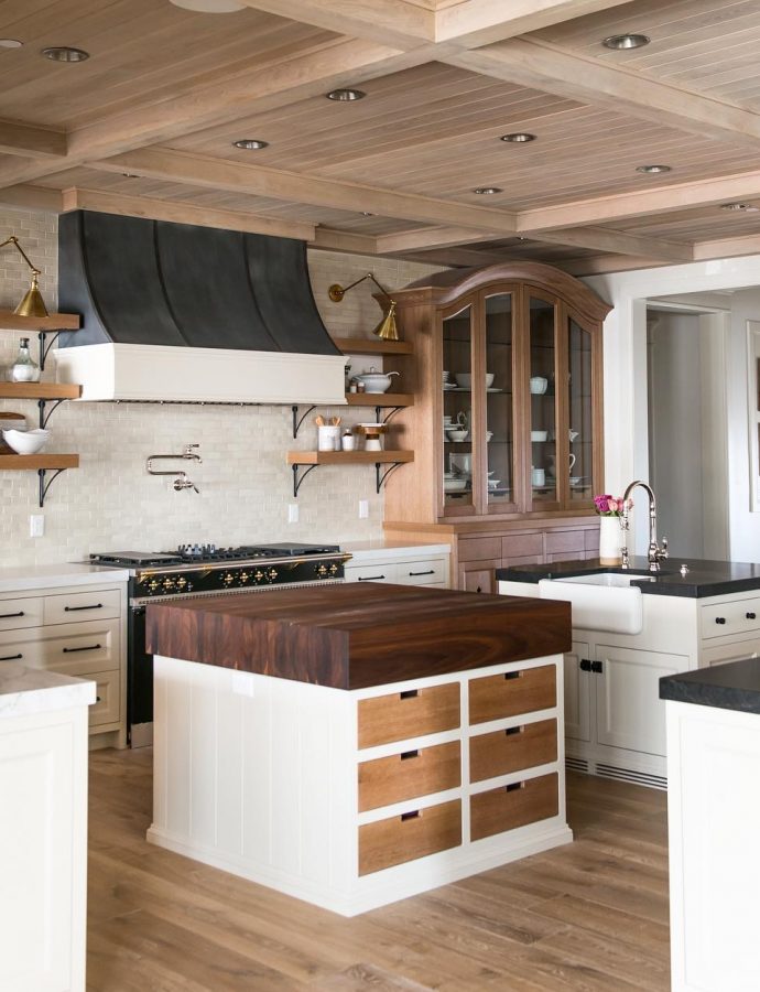 3 Inspirational Kitchens with Two Islands