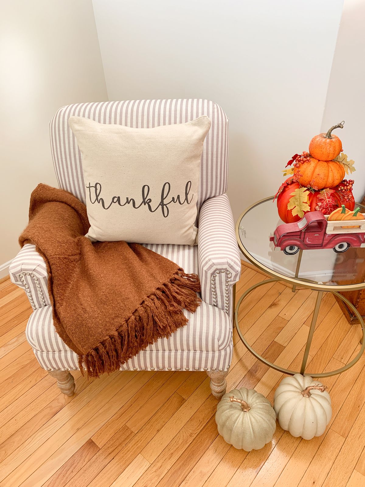 Cozy Fall Accent Chair Decor