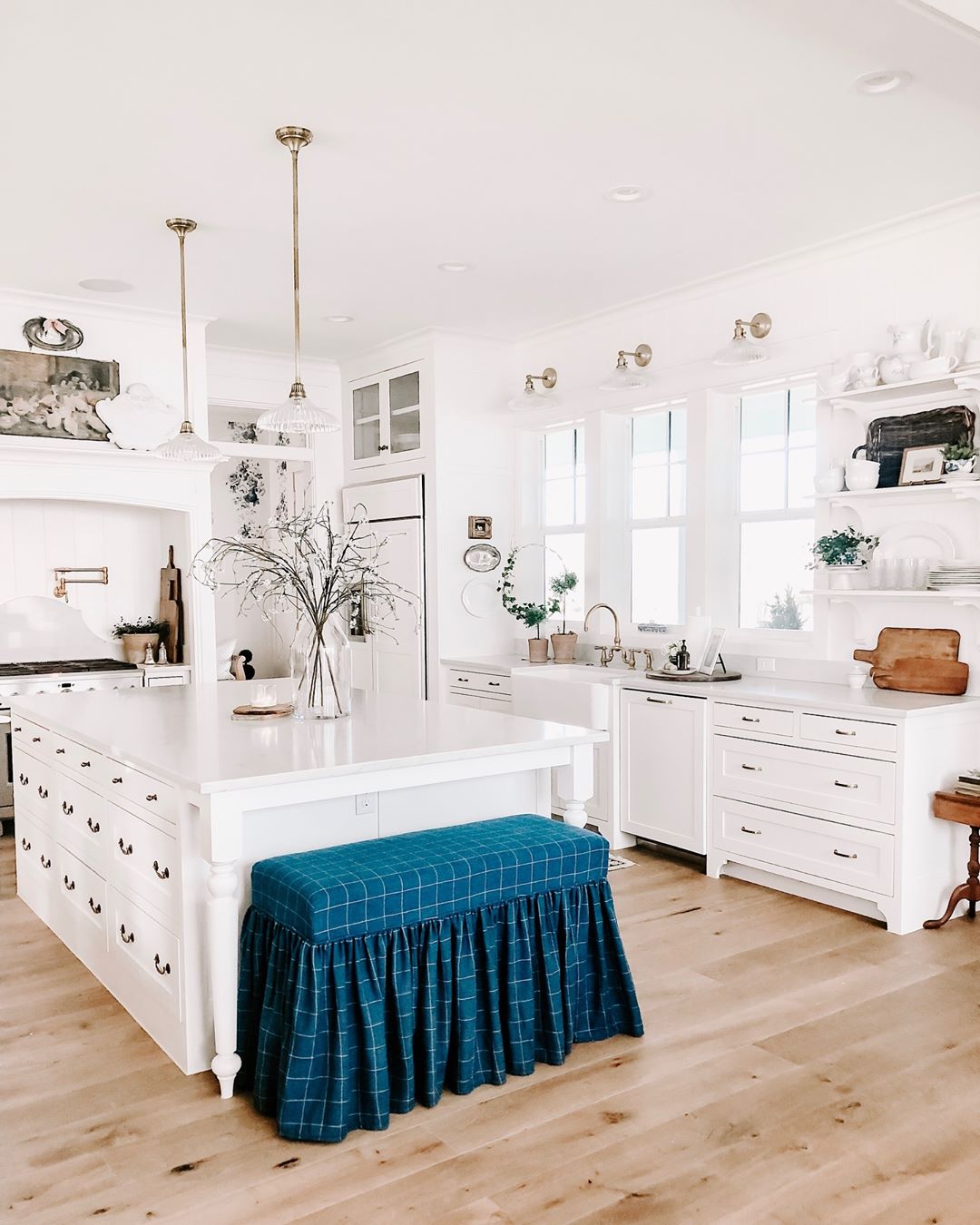 Vintage Kitchen via @bloomingivylane_14