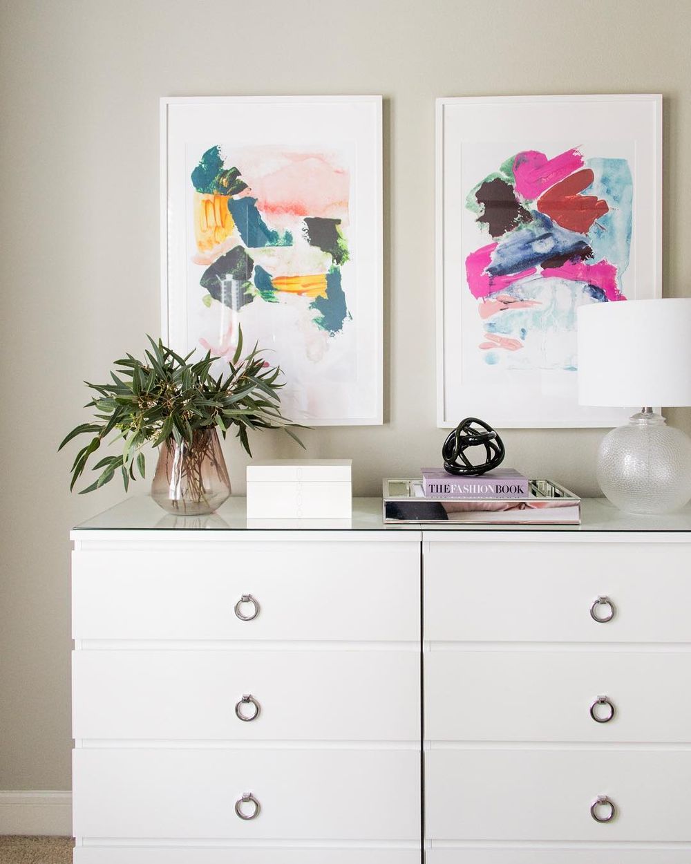 Two abstract art prints via @alisacristineinteriors