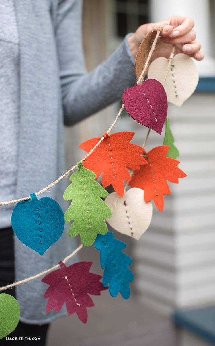 DIY Fall Leaf Garland via liagriffith