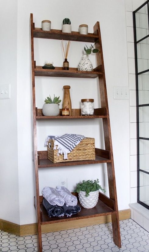 DIY Leaning Ladder Shelf via brepurposed