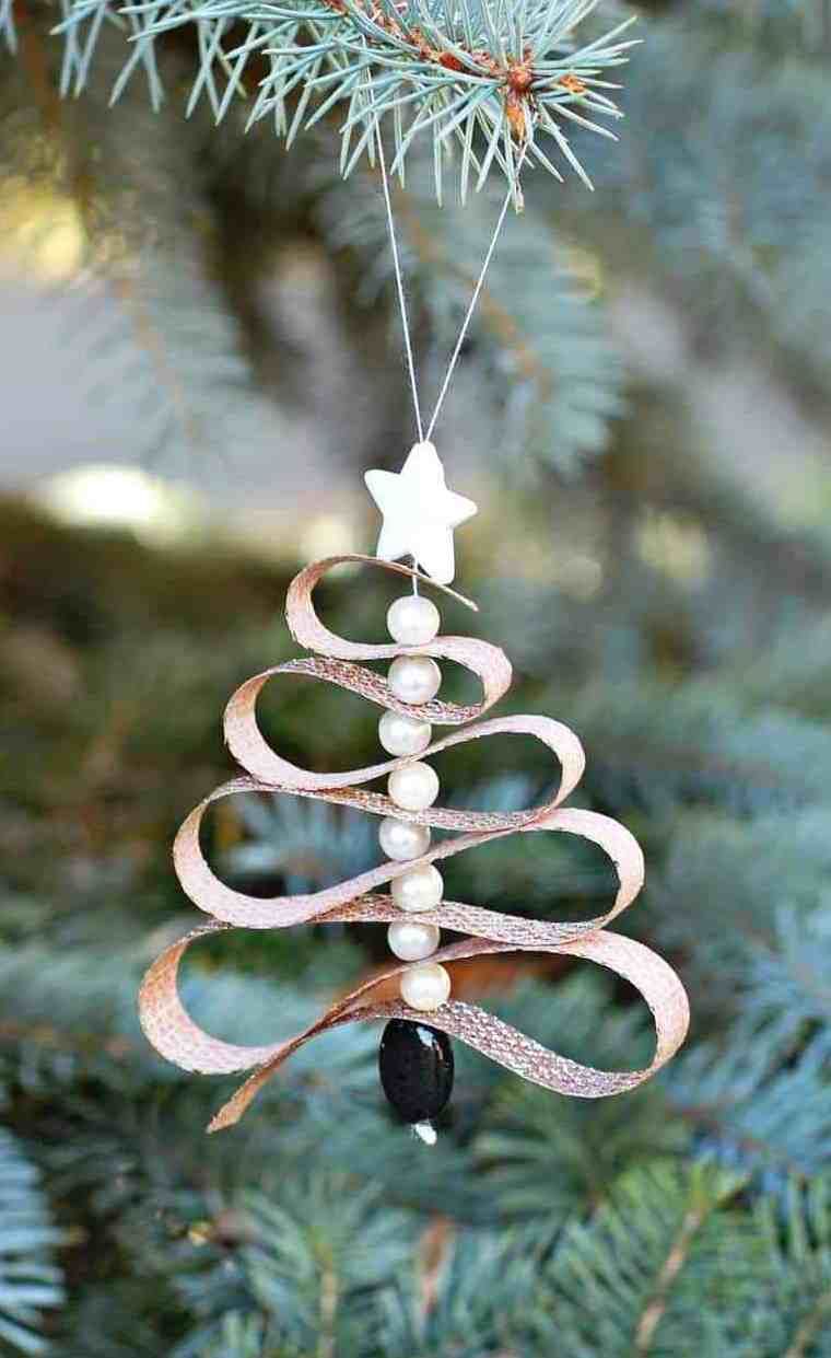 Essential Oil Diffuser Christmas Ornament via happydealhappyday