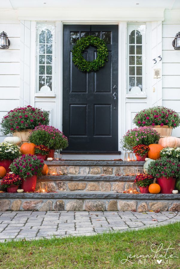 Fall Front Porch with Mums via jennakateathome