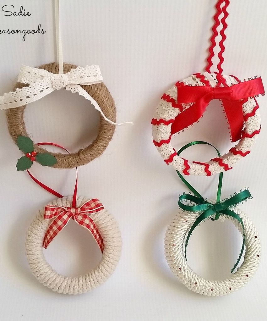 Mason Jar Lid Mini Wreath ornaments via sadieseasongoods