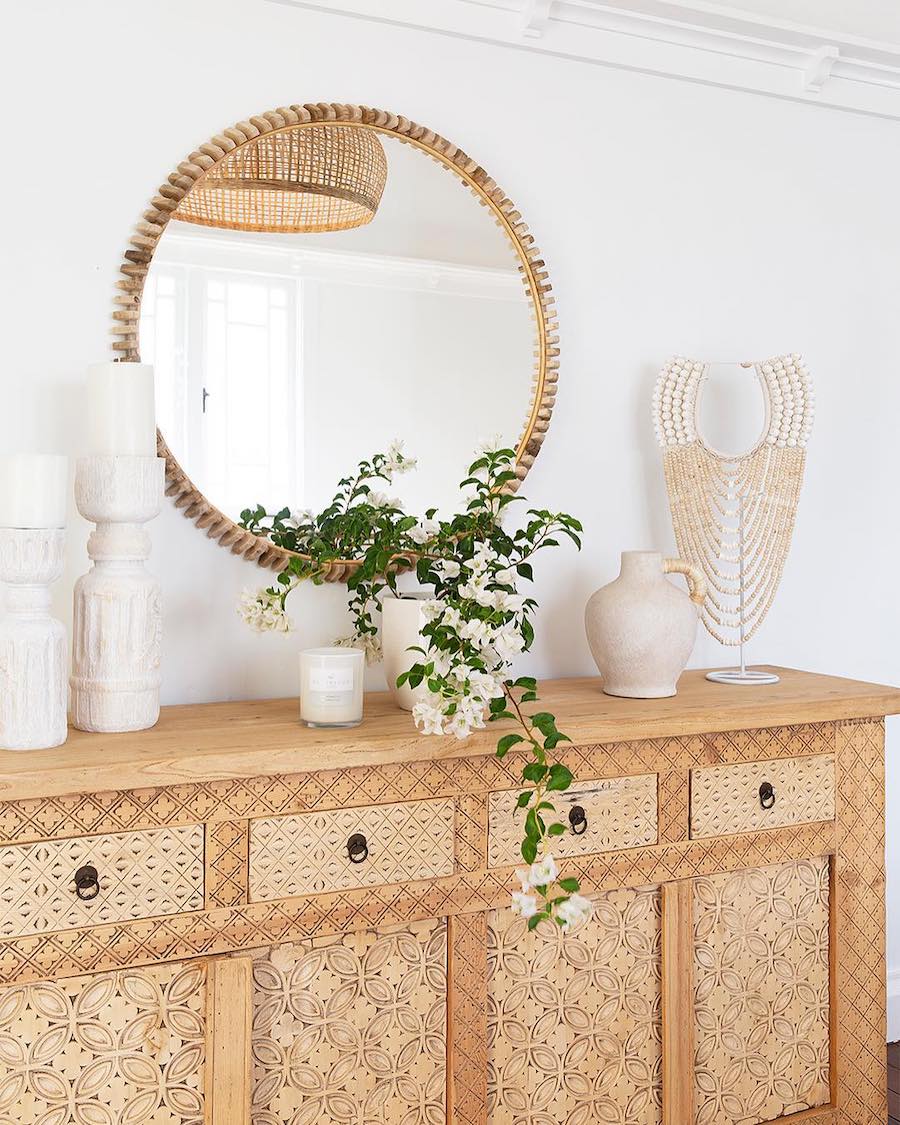 Neutral decor - textured furniture via @villastyling