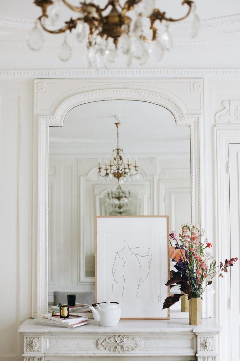 27 Parisian Fireplaces & Mantel Decor Ideas