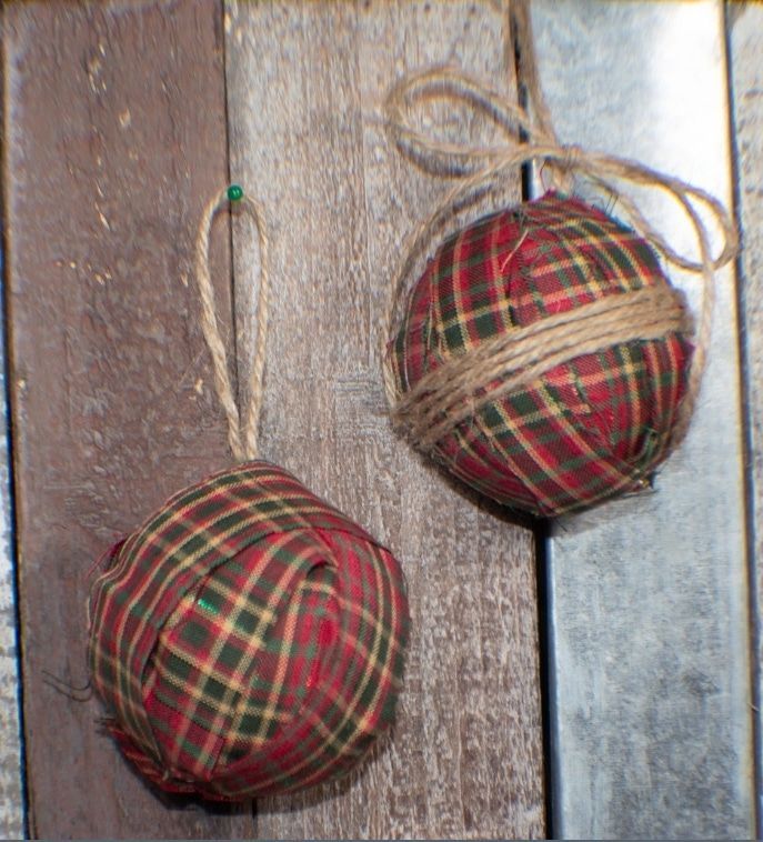 Rustic Fabric Ornaments via sewverycrafty