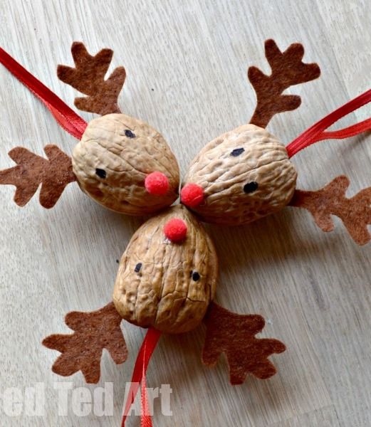 Walnut Reindeer Ornament via redtedart