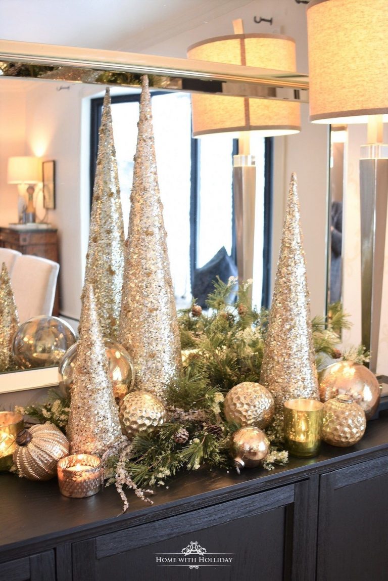 25 Modern Glam Christmas Decorations You Need!