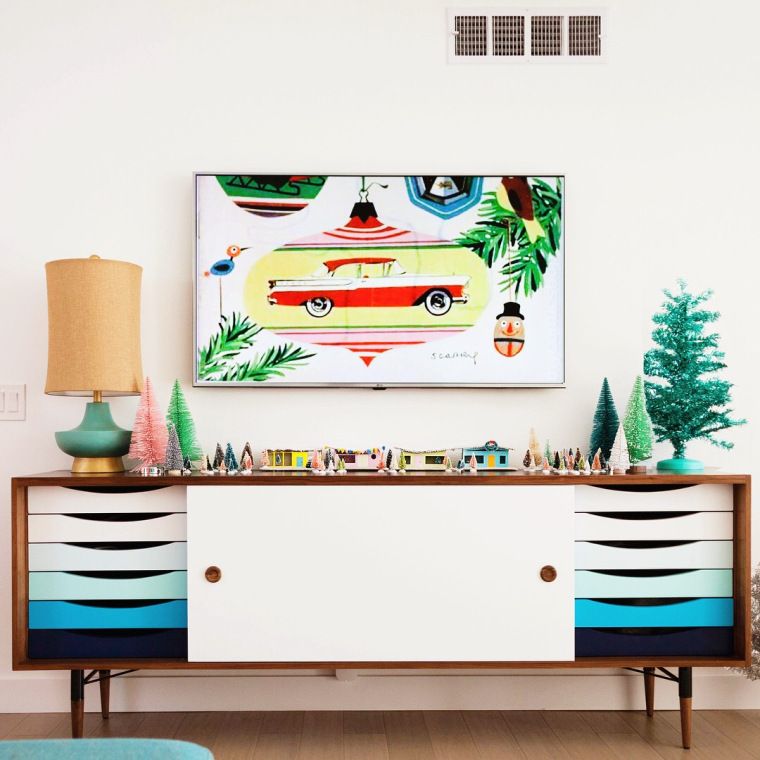 Mid-century Christmas Sideboard Decor via melo-drama 2017