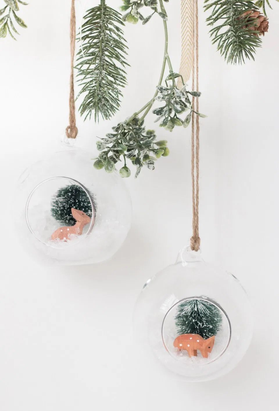 DIY Christmas Hanging Terrarium via thebeautydojo