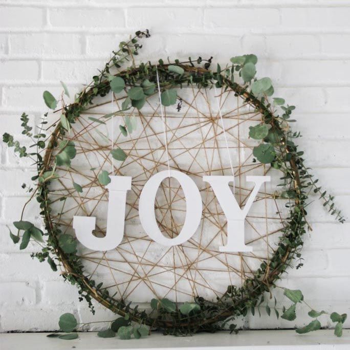 DIY Rope and Eucalyptus Circle Wreath via homemadeginger