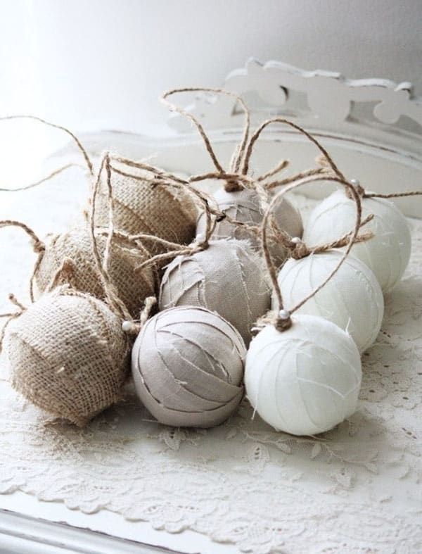 DIY Scandinavian Christmas Decorations Burlap cloth wrapped ornaments