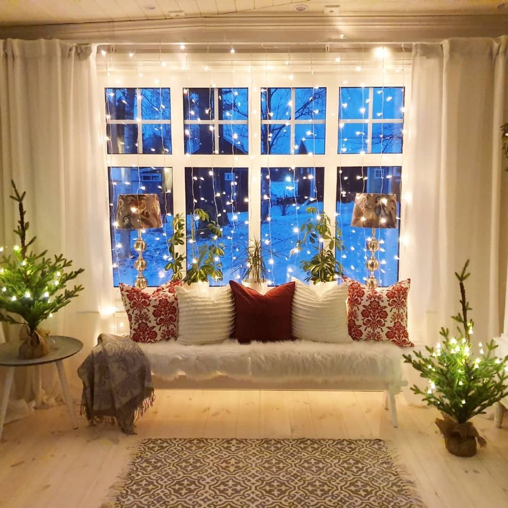 Scandinavian Christmas Reading Nook via @mylittleredhouse