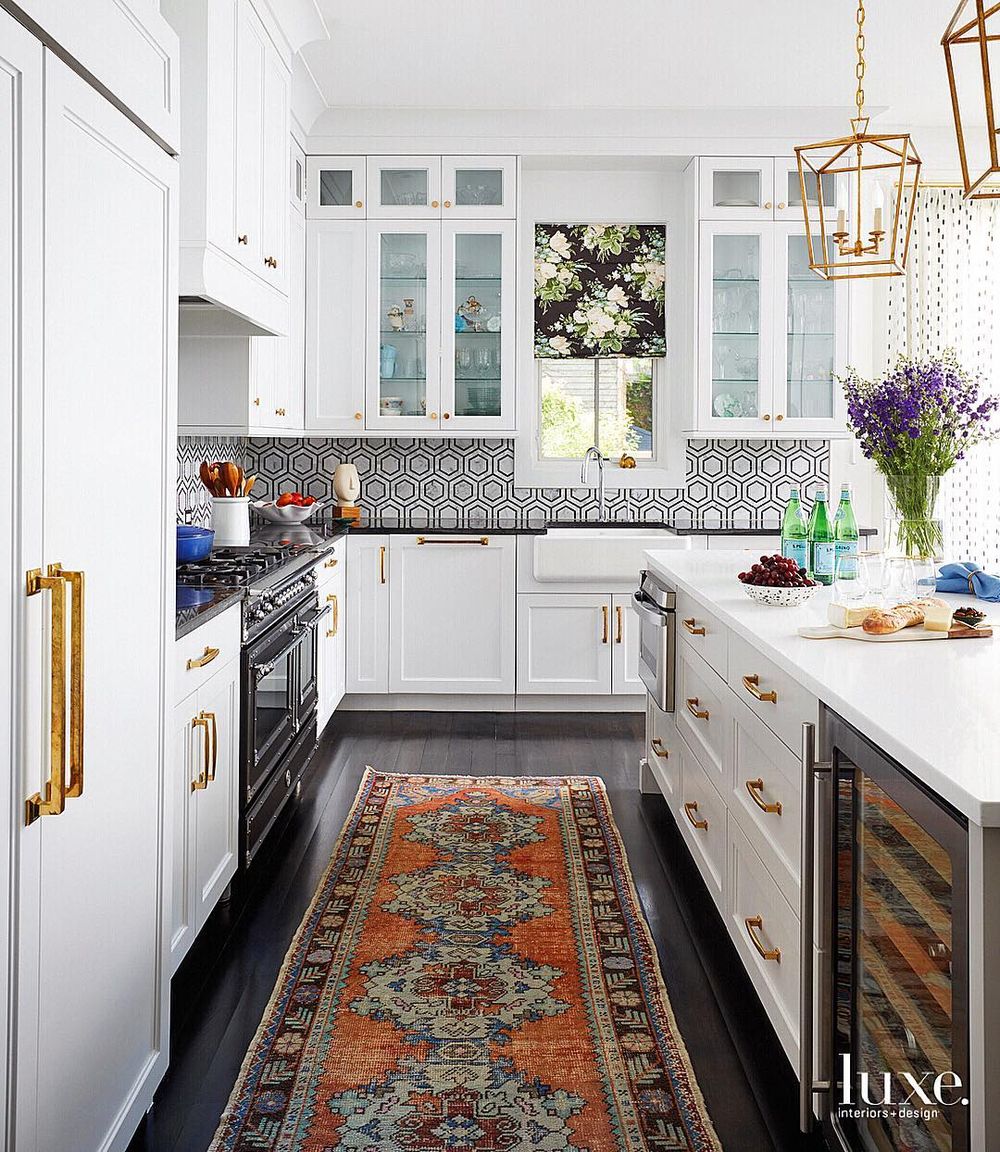 Neo-traditional Kitchen Decor with Oriental Rug via @pamelajaccarino Design by Summer Thornton