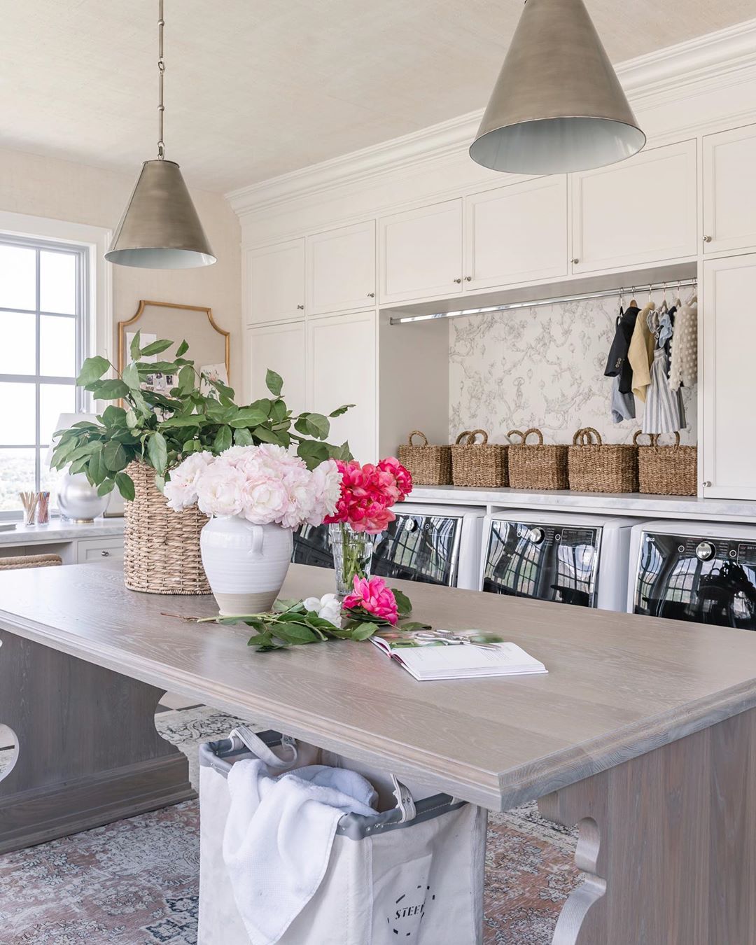 Laundry Room Hanging Rod