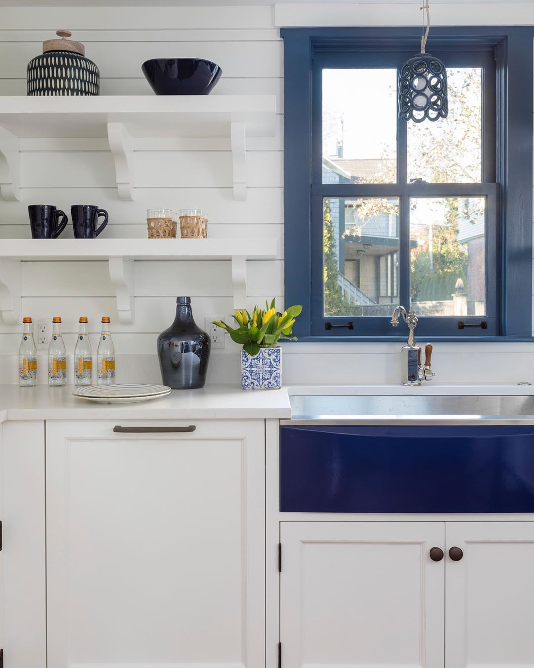 Coastal Kitchens with Navy Apron Sink via @digsdesignco