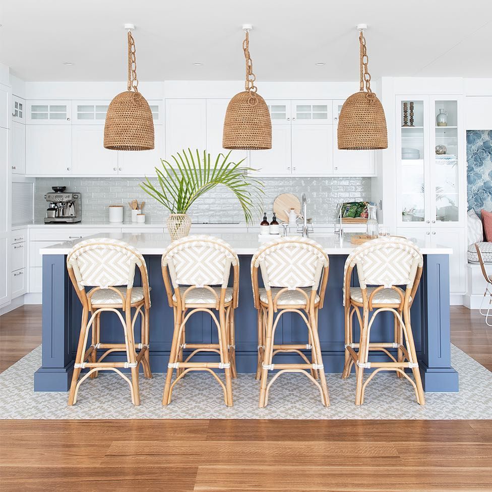 18 Coastal Kitchen Decor Ideas for a Beach Home