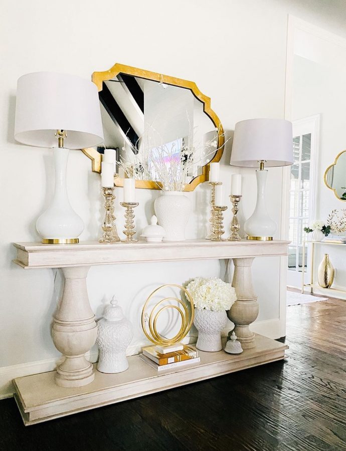 11 Stunning Glam Entryways with Luxe Style