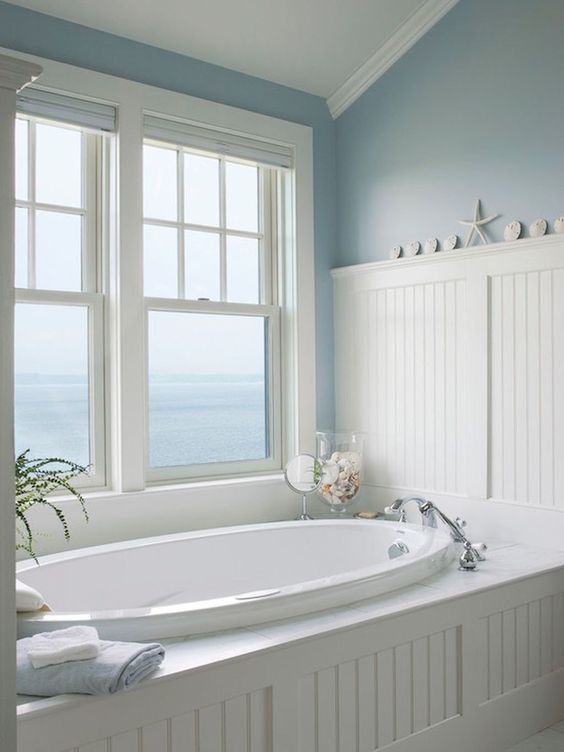 33 Modern Coastal Bathroom Ideas With Classic Style - Nautical Bathroom Paint Colors