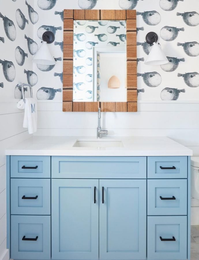 33 Modern Coastal Bathroom Ideas with Classic Style