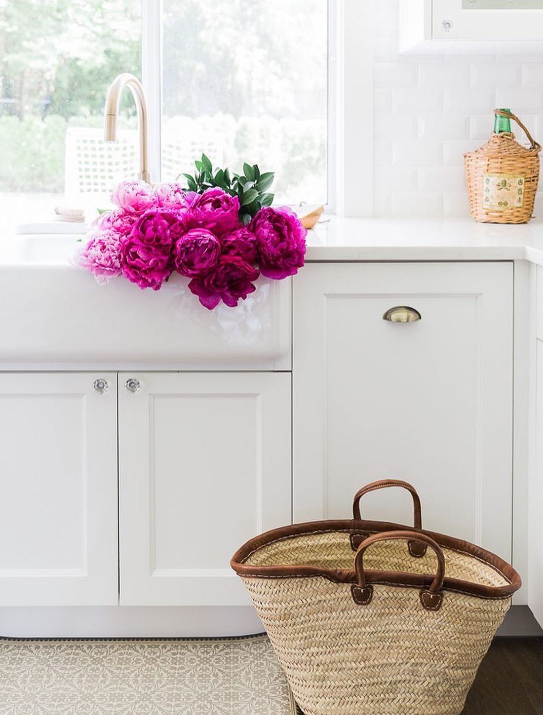 French Country Kitchen with Apron Front Sink via @somuchbetterwithage