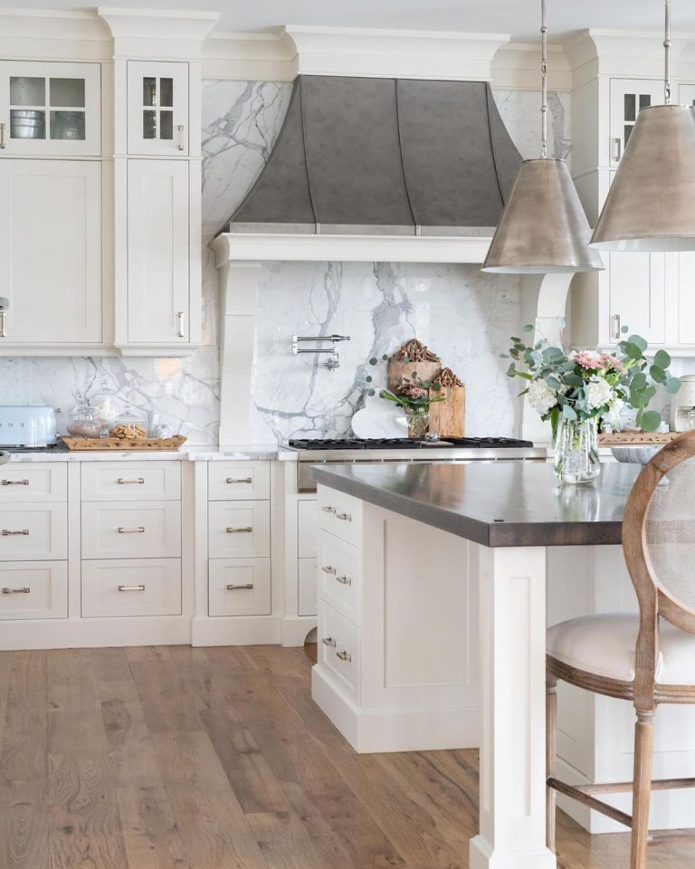 19 Most Gorgeous French Country Kitchens