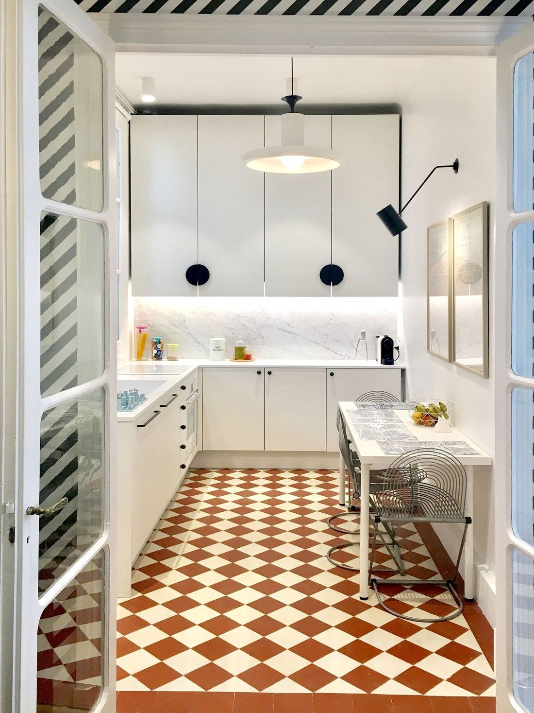 Parisian Kitchen With Checkered Floors Via CoteMaison DPLG Suzanne Tanascaux 