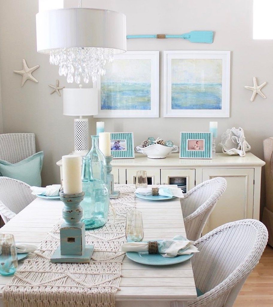 Coastal Dining Room with Sea Blue Plateware via @breezydesigns