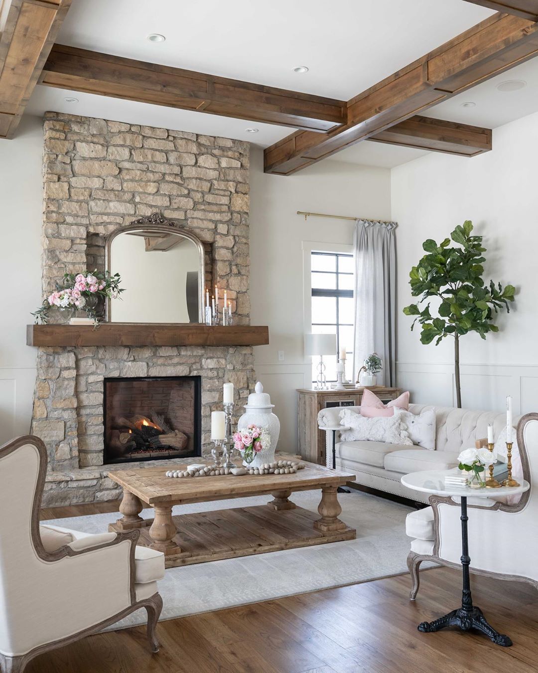 French Country Living Room with Round marble side table via @decoratinglife.ca