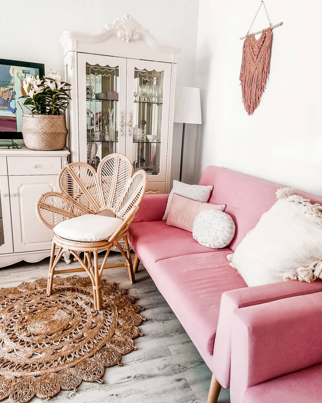 Bohemian Living Room with Rattan Accent Chair via @iwona_boho_home
