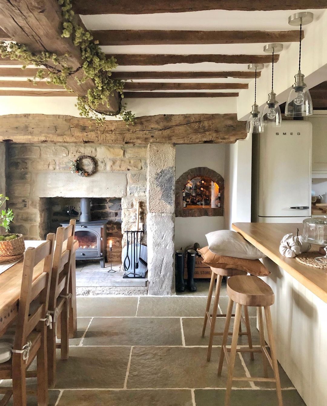 English Country Home Charm - Wood Beams and Stone Walls via @life_at_the_mews