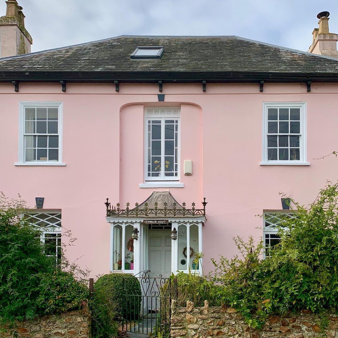 English Country Pink House in Colyton, Devon, United Kingdom via @heart_felt_home