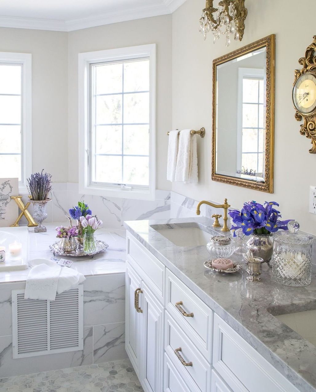 french country style bathroom