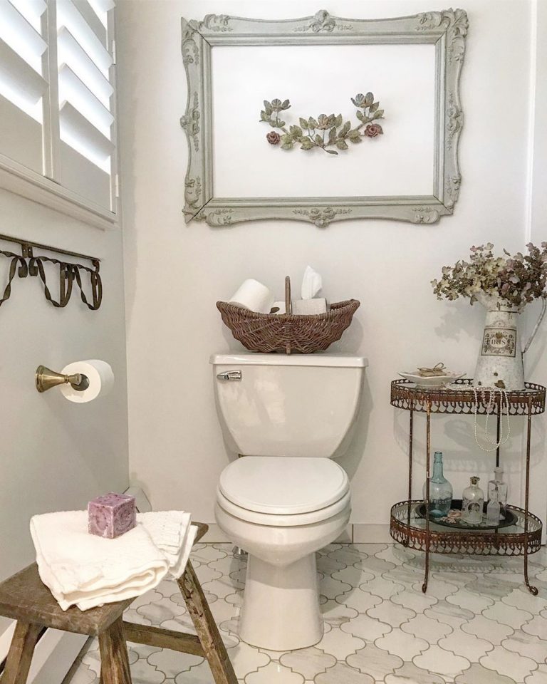23 French Country Bathroom Decor Ideas For Your Home