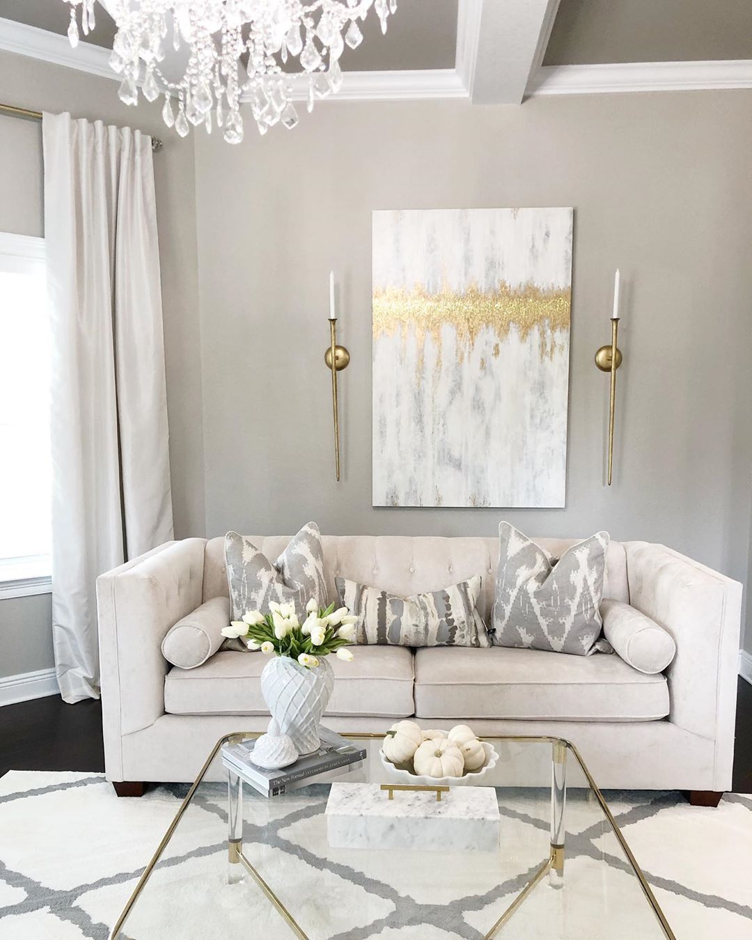 Glam Living Room Design with Metallic Art via @saltgrassdecor