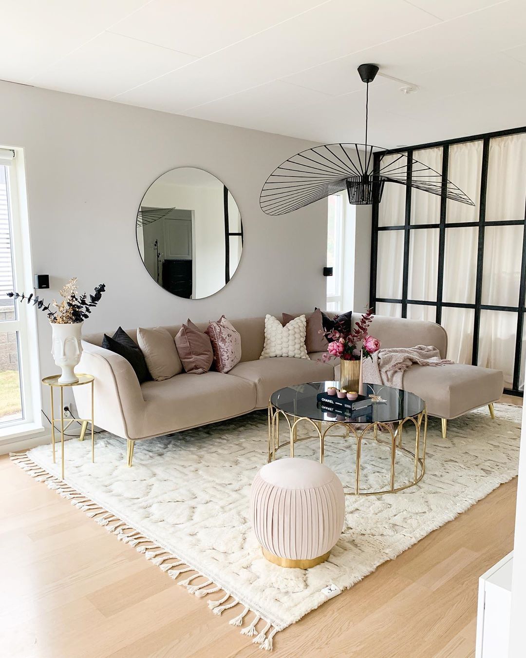 Glam Living Room with Velvet Sectional Sofa via @interiorbyvanessa