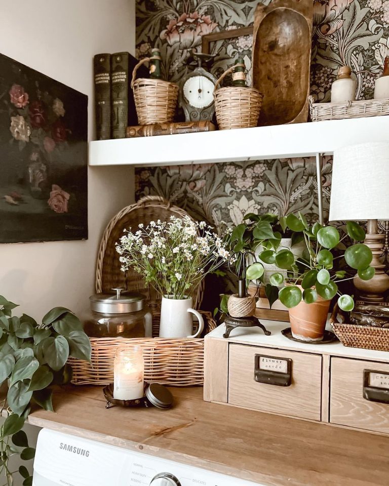 15 Gorgeous Farmhouse Laundry Room Decor Ideas