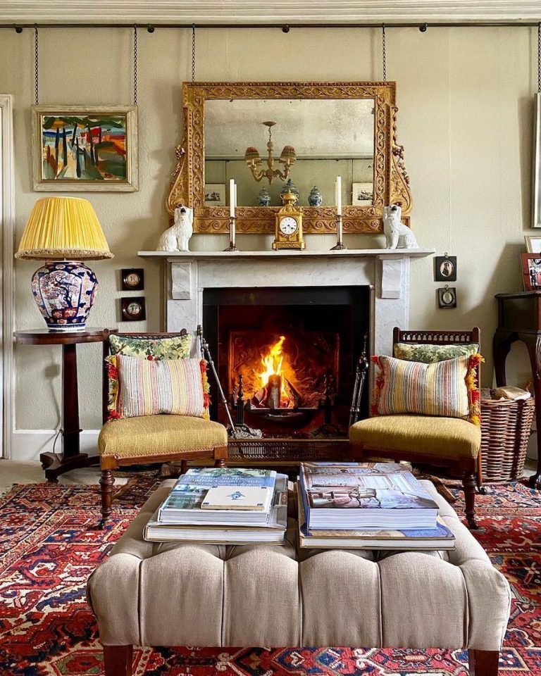 A Quintessential English Country Style Decor Guide