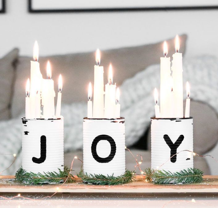 DIY Rustic Joy Christmas Centerpiece via LilyArdor