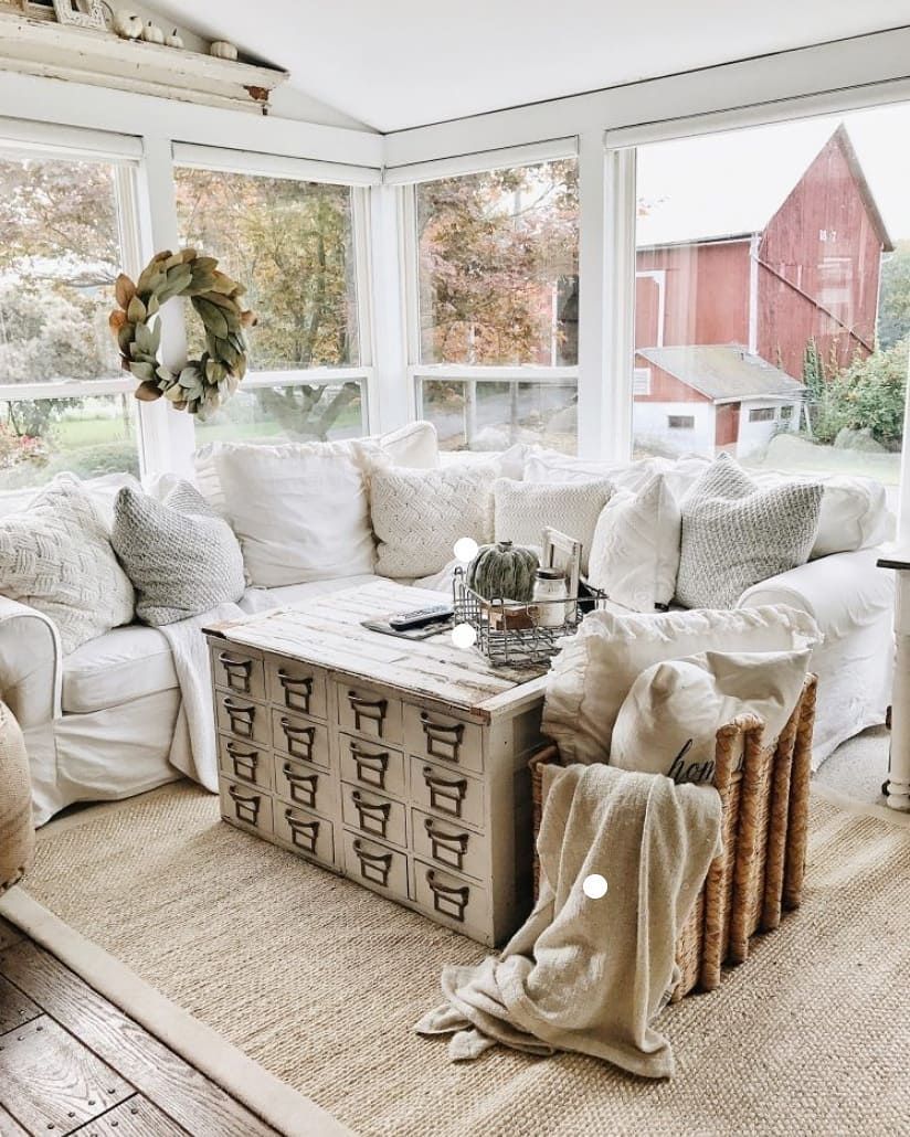 Farmhouse Living Room with Lots of Throw Pillows via @southernjarringco