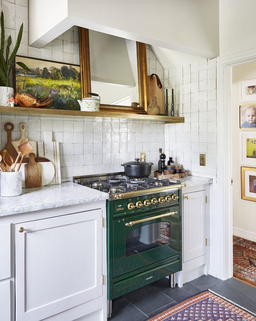 Green Oven Range via Country Kitchen with Vintage Touches via @murphydeesign