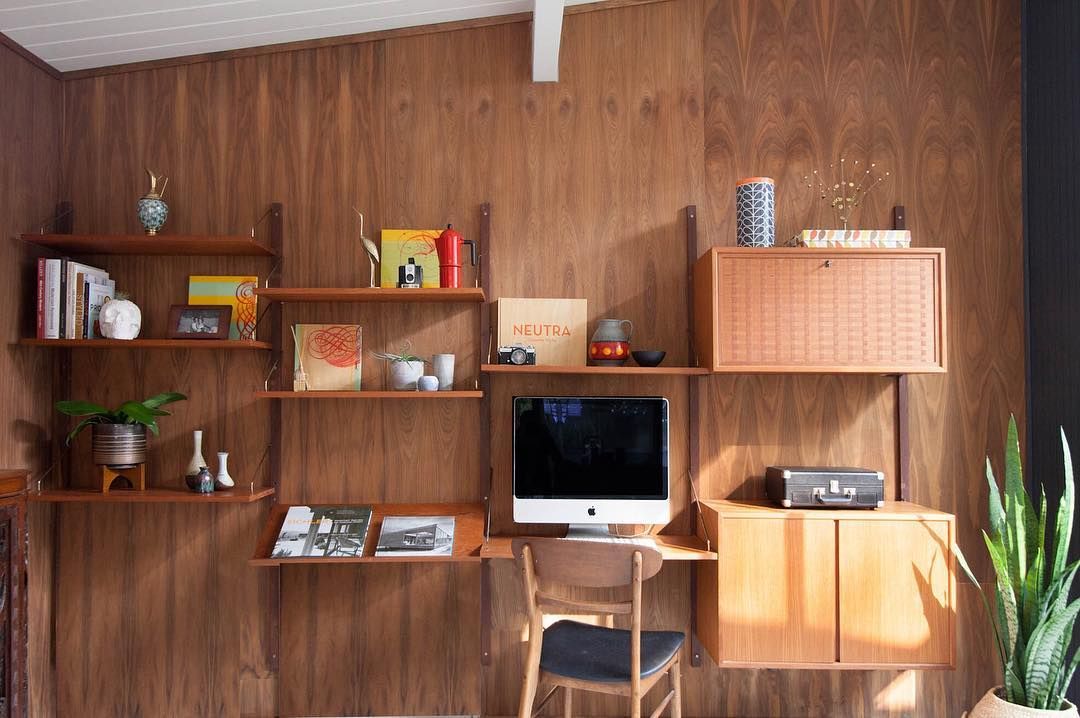 Mid-Century Modern Office with Modular Wall Unit via @destinationeichler