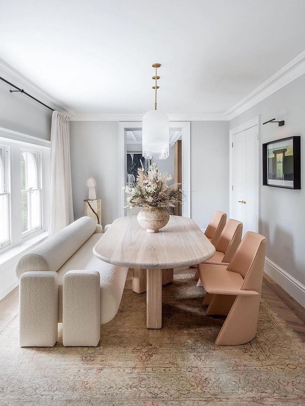 Neutral Dining Room with Mod Furniture via @ mdezeiner