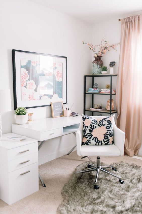 Make Everyone Jealous of Your Desk Space  Pink home offices, Home office  colors, Girly office