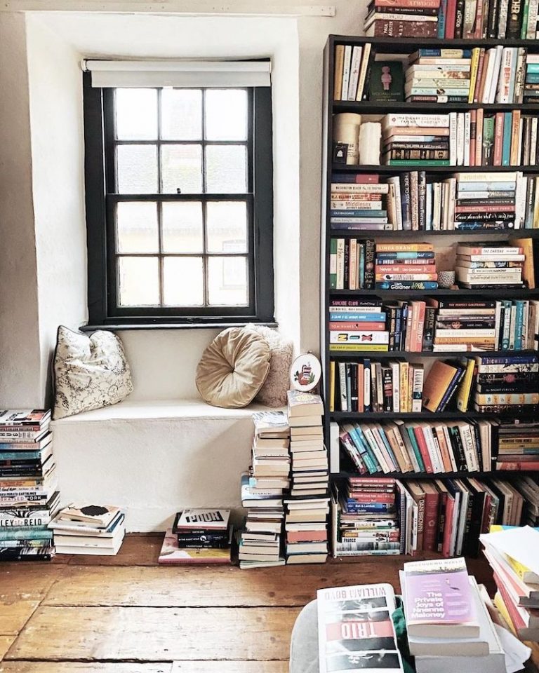 37 Amazing Reading Nooks You'll Never Want to Leave
