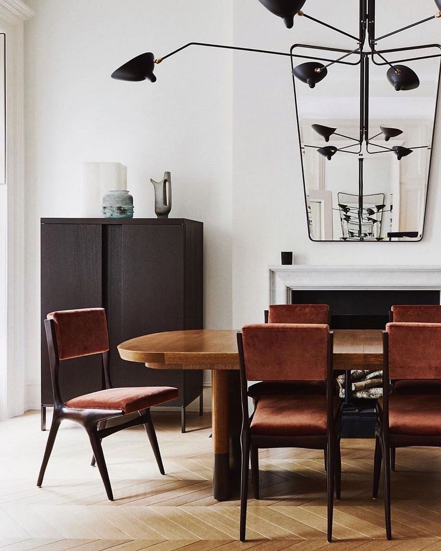 Serge Mouille MCL-R6 Six Arm Ceiling Light in a Mid-Century Modern dining room via @gachotstudios