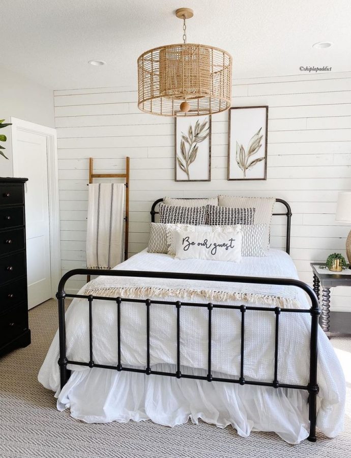15 Best Modern Farmhouse Bedroom Decor Ideas