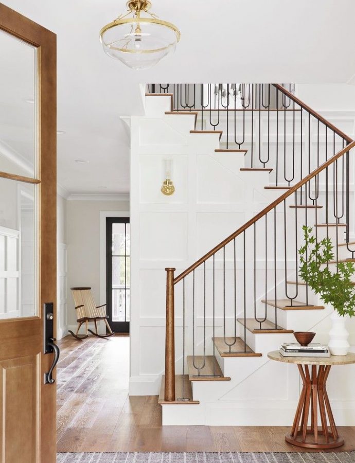 10 Types of Staircases and How to Decorate Them